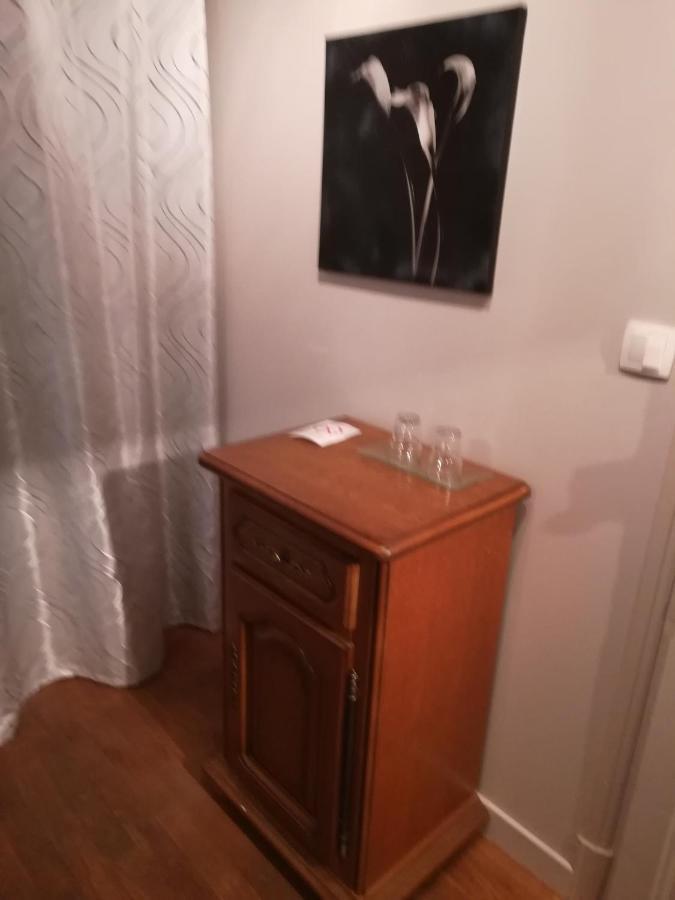 Escampette Hotel Saint-Aubin-en-Charollais ภายนอก รูปภาพ