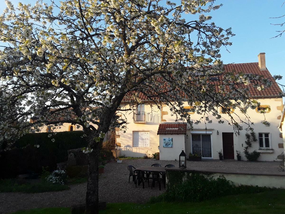 Escampette Hotel Saint-Aubin-en-Charollais ภายนอก รูปภาพ